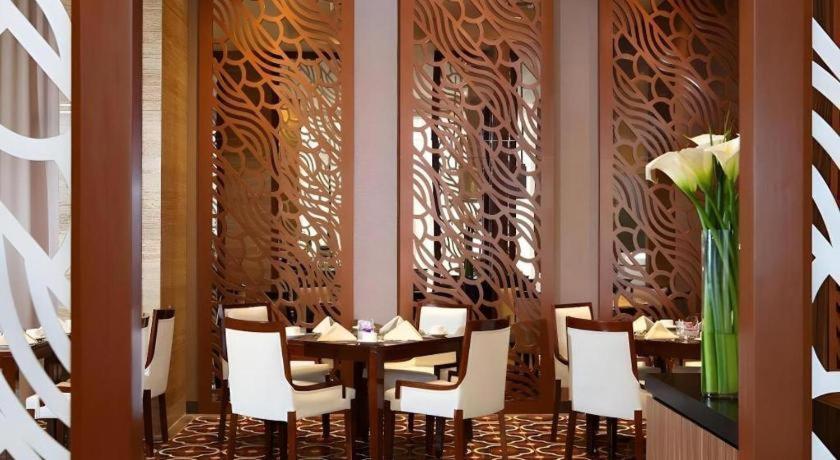 Hotel Grandhika Pemuda Семаранг Екстер'єр фото