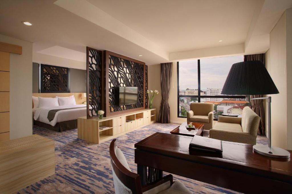 Hotel Grandhika Pemuda Семаранг Екстер'єр фото